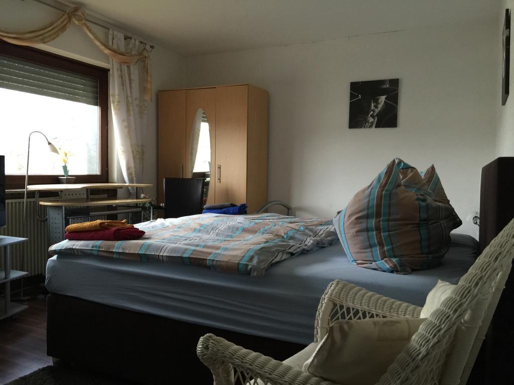 Gaestehaus Peterhoff Birresdorf الغرفة الصورة